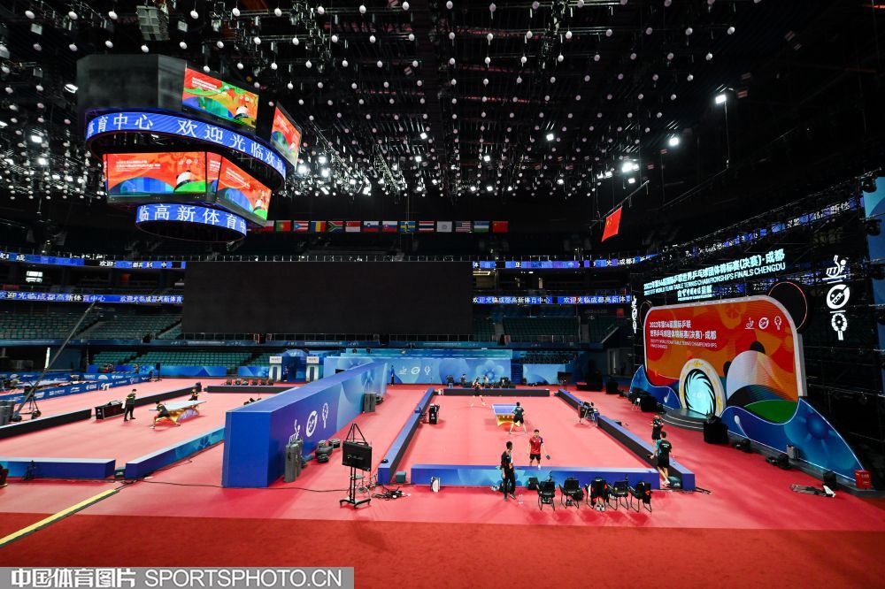 2换1，再见浓眉！独行侠老鹰史诗级交易，NBA最强五巨头豪阵诞生